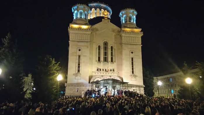 Slujba de Înviere la Catedrala Mitropolitana Cluj-Napoca, Paste 2017sursa foto Facebook